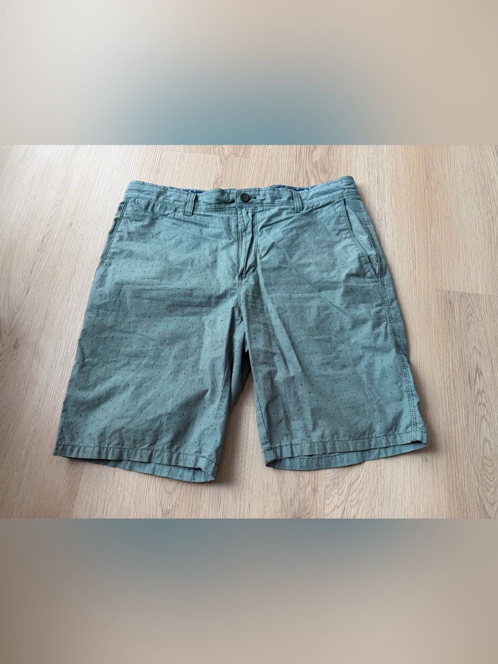 Banana Republic Aiden Shorts Mens Size 32 Green Dots Cotton